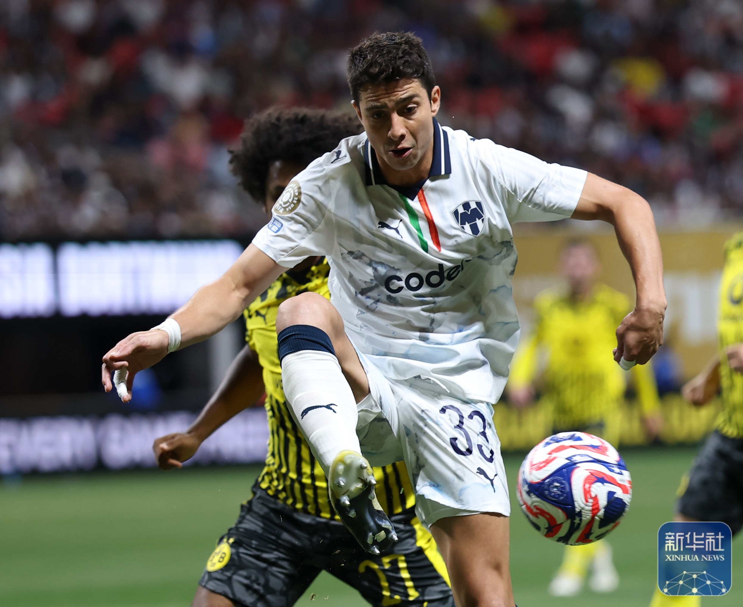 国际比赛日多特蒙德遗憾出局：荷甲节点到来，质疑声仍在，赛程密集仍需轮换